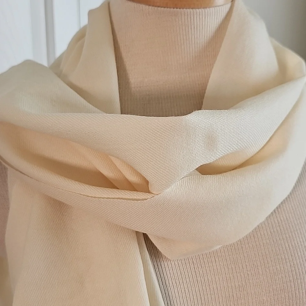 Elegant Cream Color Wool‎ Scarf Scarf. 12